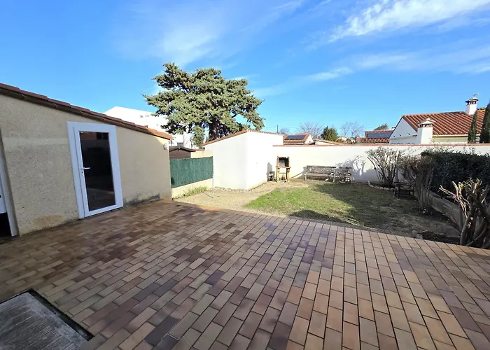 Maison De Charme Avec Terrasse & Parking A בית נופש